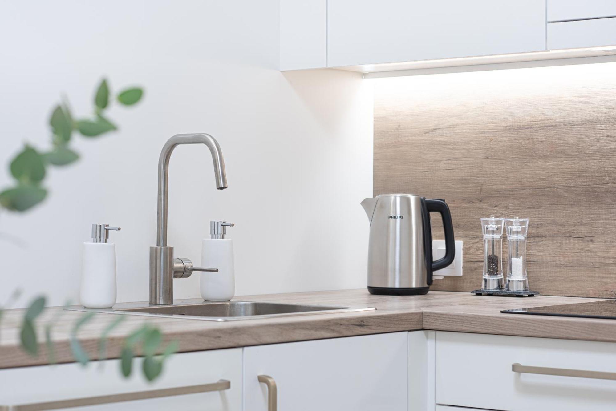 Cathedral Apartment, Perfect For Couples ヴィリニュス エクステリア 写真